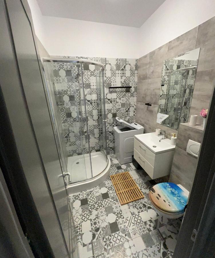 Td Apartments Yaş Dış mekan fotoğraf